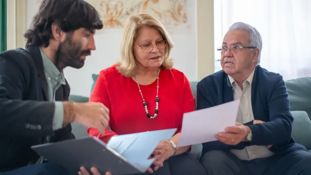 Préstamo con garantía de auto para pensionados en Panamá